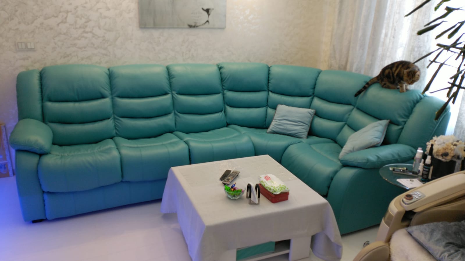 Перетяжка дивана на дому. Артемовский